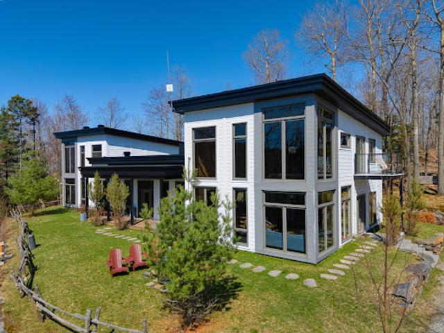 House for sale in Sainte-catherine-de-hatley House for sale in Sainte-catherine-de-hatley