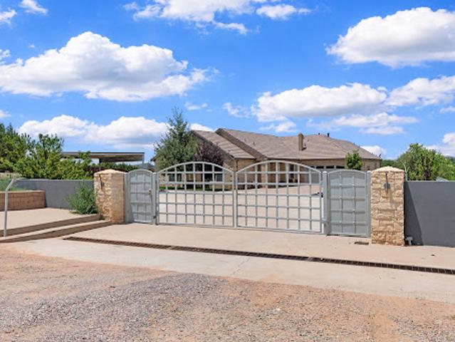 House for sale in Santa Fe, New Mexico
