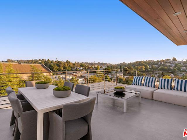 House for sale in Canoga Park, California