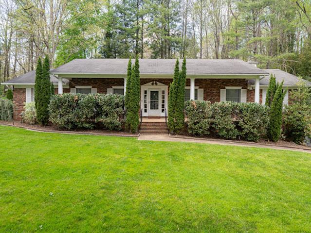 House for sale in Hendersonville, North Carolina