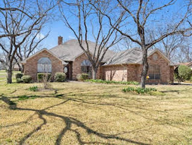 House for sale in Granbury House for sale in Granbury