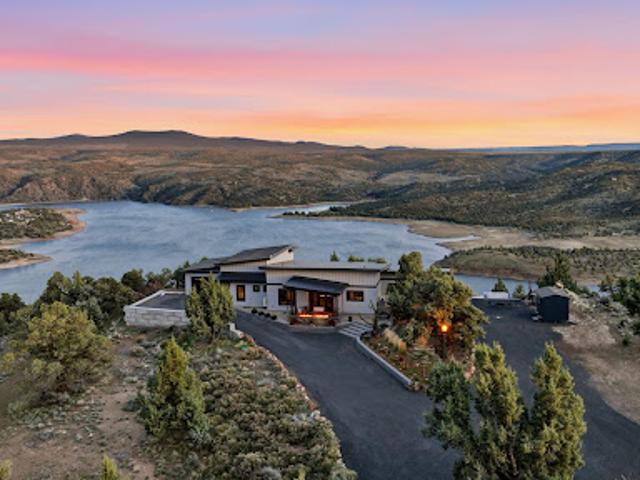 House for sale in Oregonia