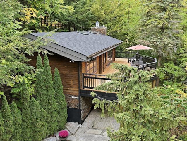 House for sale in The Blue Mountains, Southwestern Ontario