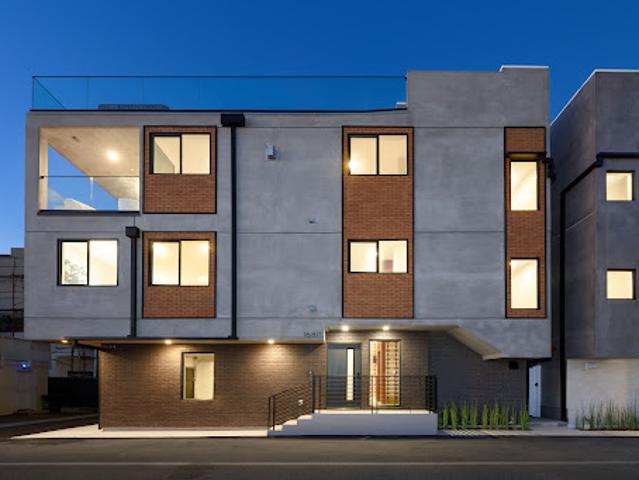 House for sale in Huntington Beach, California
