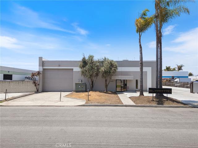 House for sale in Huntington Beach, California