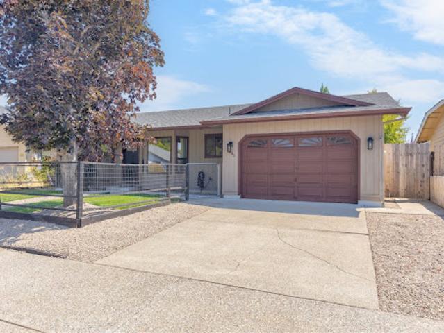 House for sale in Grants Pass, Josephine County
