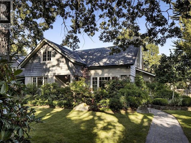 House for sale in Oak Bay, Capital Regional District