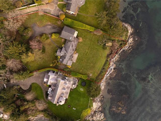 House for sale in Saanich, British Columbia