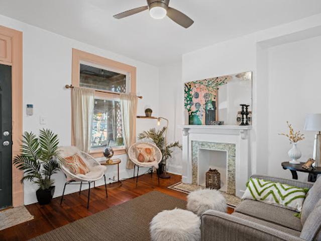 House for sale in Pittsburg, Pennsylvania