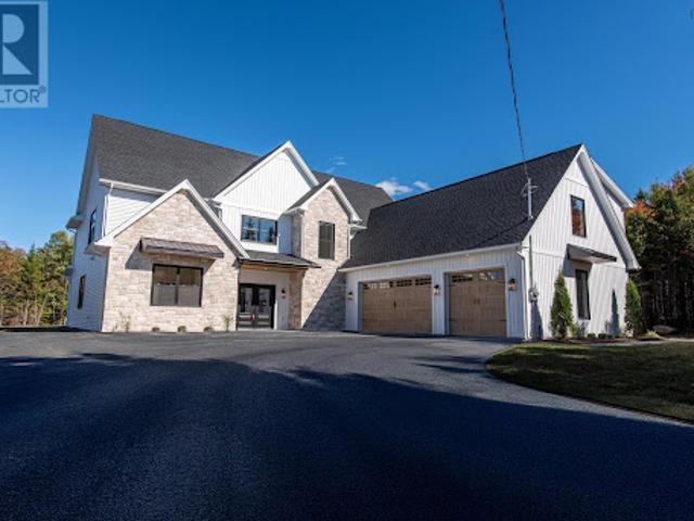 House for sale in Hammond's Plains, Nova Scotia