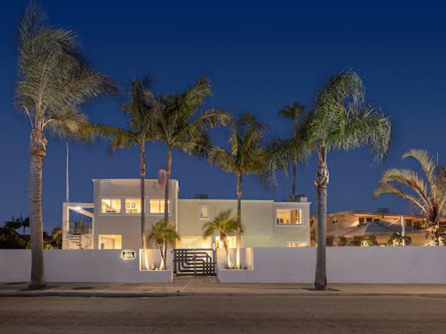 House for sale in Huntington Beach, California