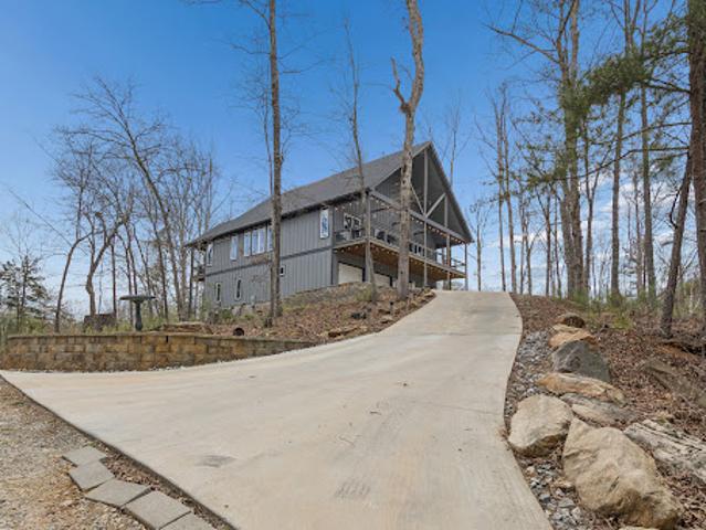 House for sale in Dawsonville, Georgia