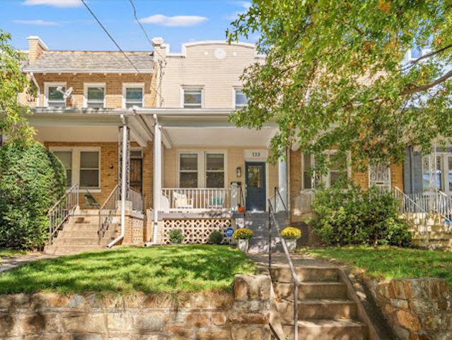 House for sale in Washington
