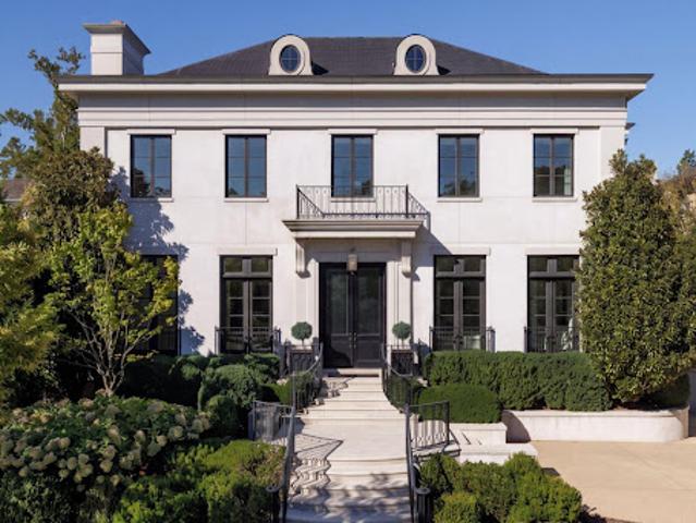 House for sale in Washington