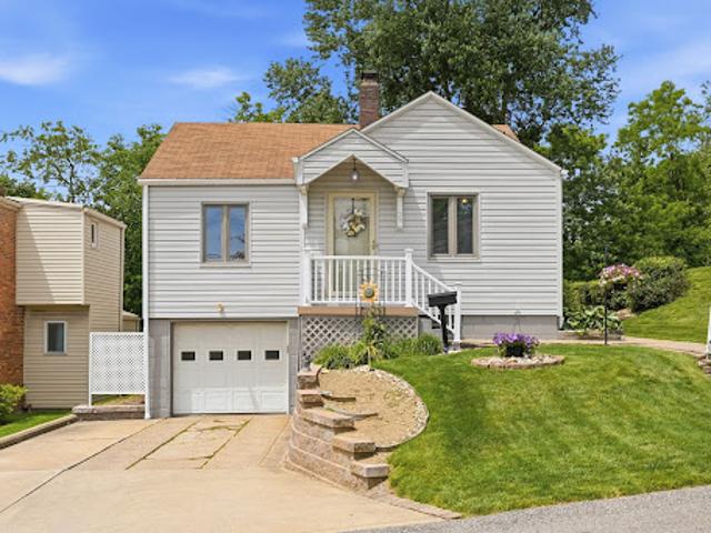 House for sale in Carnegie, Pennsylvania