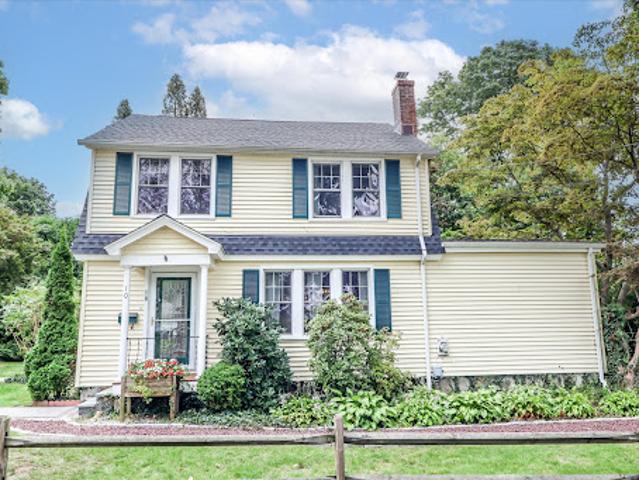House for sale in Trumbull, Connecticut