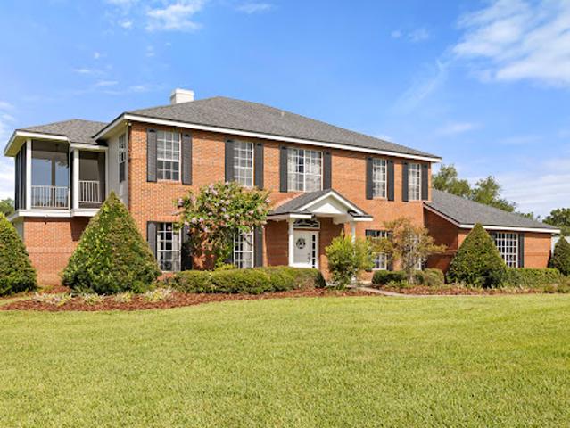 House for sale in Sorrento, Florida