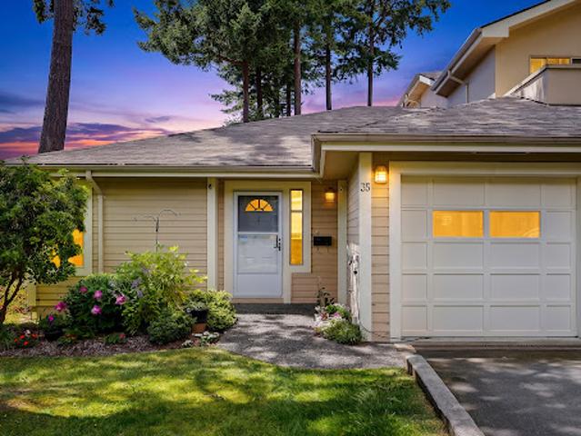 House for sale in Esquimalt, British Columbia