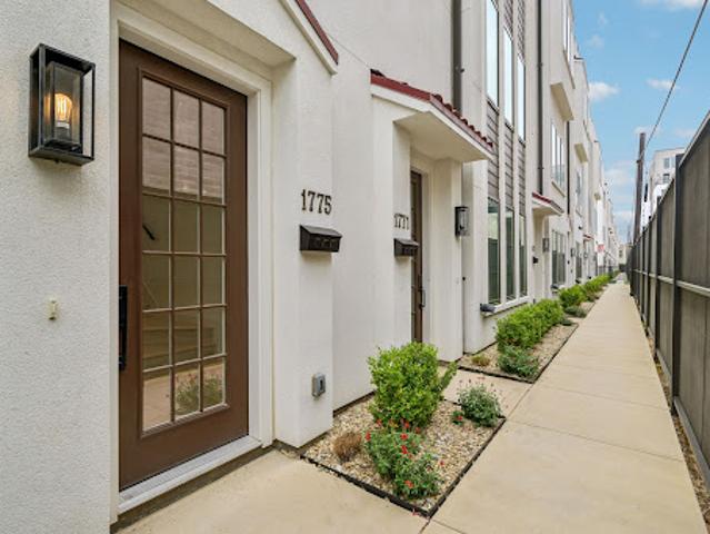 House for sale in Dallas, Texas