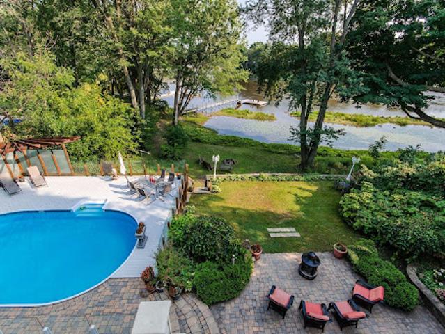 House for sale in Sainte-dorothée