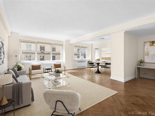 House for sale in New York, Arverne