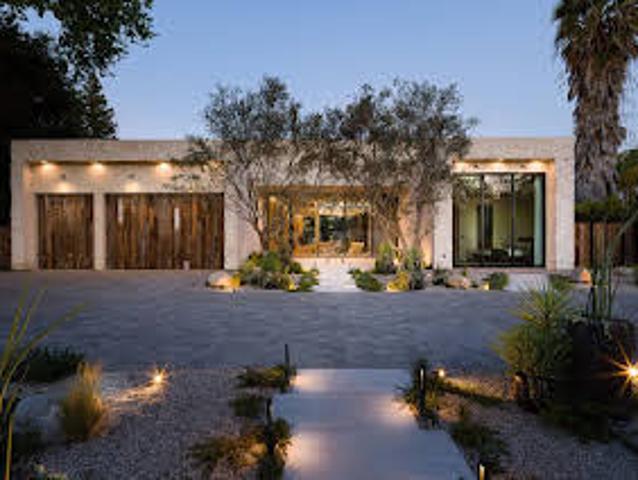 House for sale in Woodland Hills