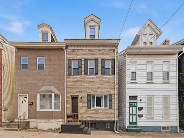 House for sale in Pittsburgh, Allegheny County