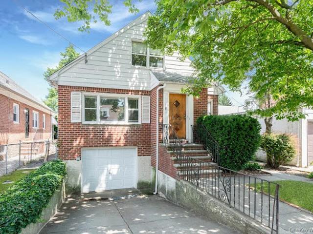 House for sale in Arverne, New York
