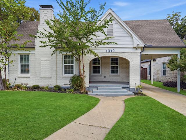 House for sale in Dallas, Dallas County