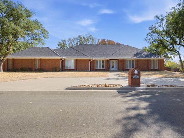 House for sale in Graham, Young County