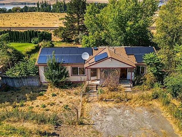 House for sale in Burbank, Washington