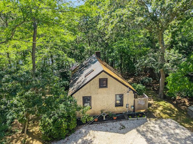 House for sale in Eastham House for sale in Eastham
