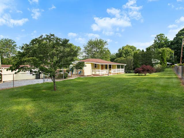 House for sale in Hendersonville, North Carolina