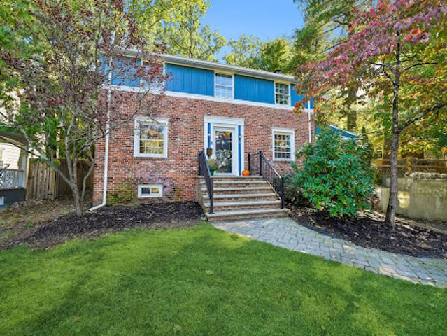 House for sale in Verona, Essex County
