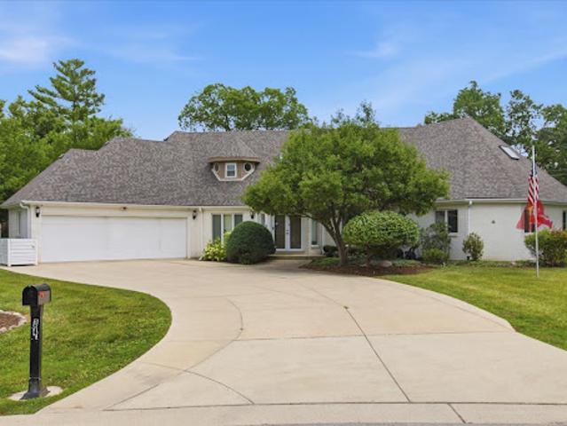 House for sale in Oak Brook, Illinois