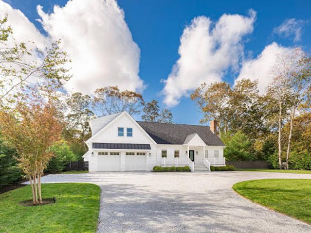 House for sale in Wainscott, New York
