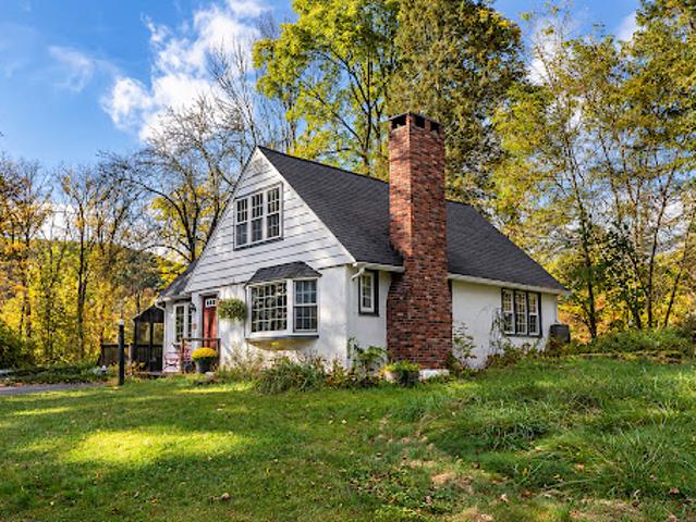 House for sale in Kent, Northwest Hills Planning Region