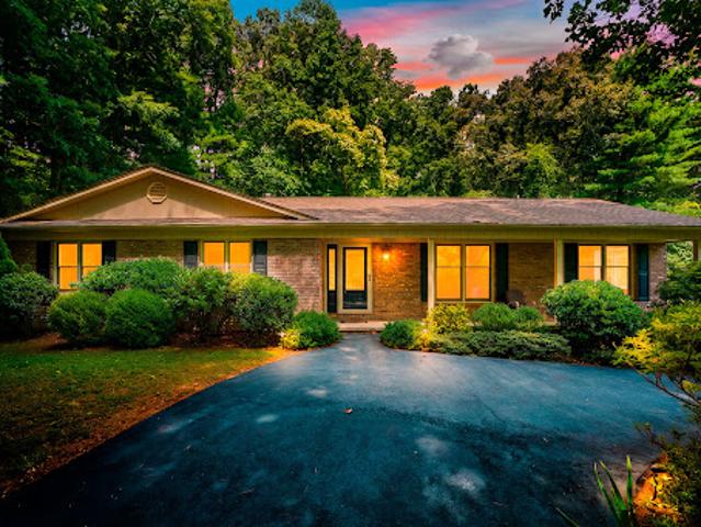 House for sale in Hendersonville, North Carolina
