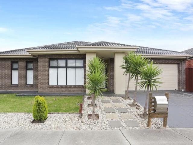 House for rent in Lyndarum Estate, Melbourne