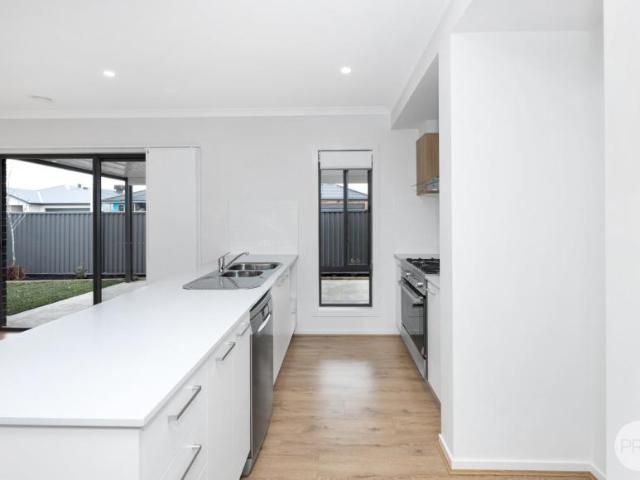 House for rent in Alfredton Grove, Ballarat