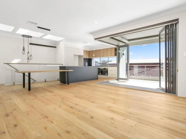 House for sale in Applecross, Western Australia