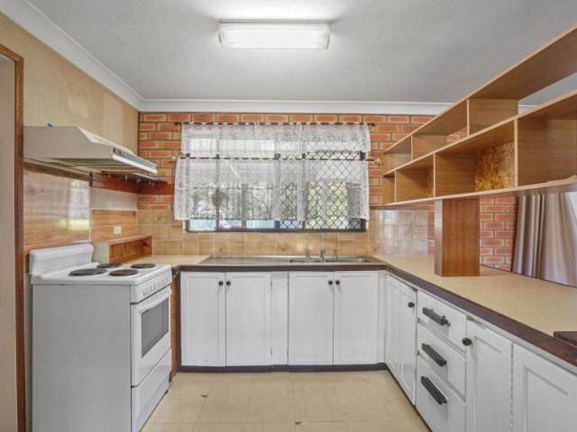 House for sale in Ashmore, Gold Coast City