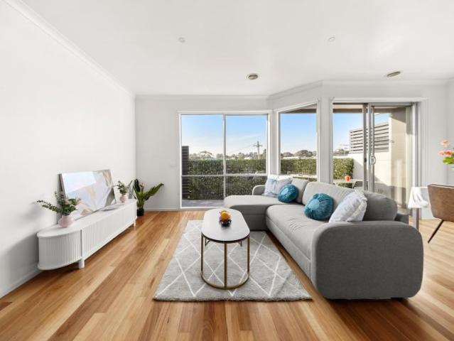 House for sale in Ashwood, Melbourne