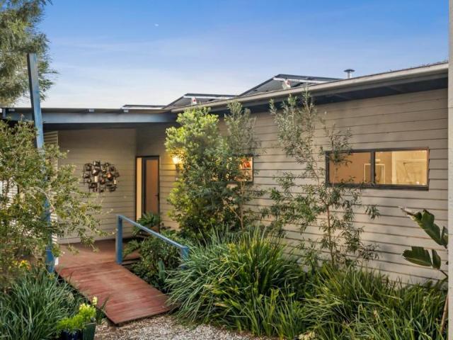 House for sale in Avenel