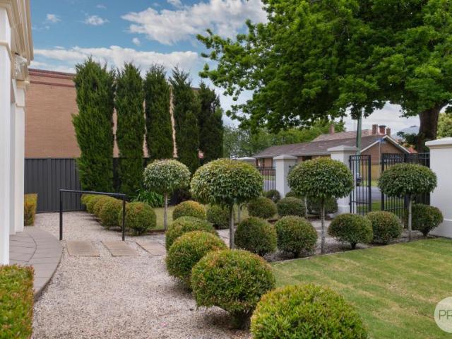 House for sale in Lake Wendouree, Ballarat