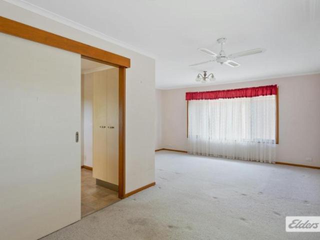 House for sale in Banksia Beach, Greater Brisbane