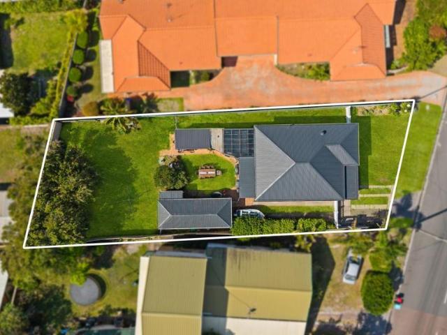 House for sale in Blue Bay, Central Coast Council