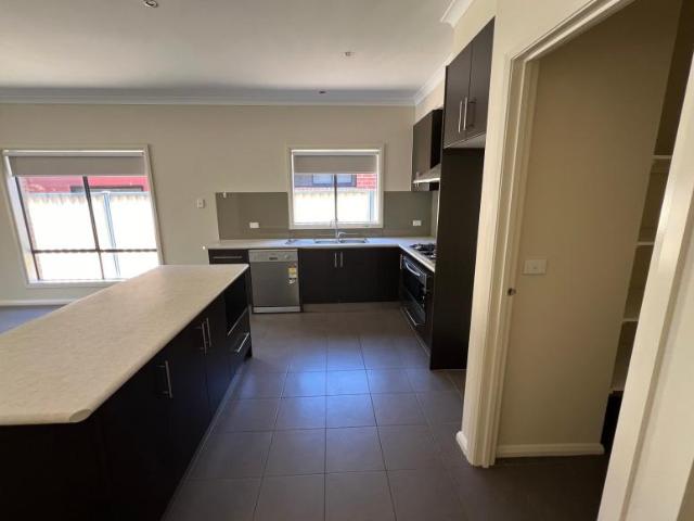 House for rent in Burnside Heights, Melbourne