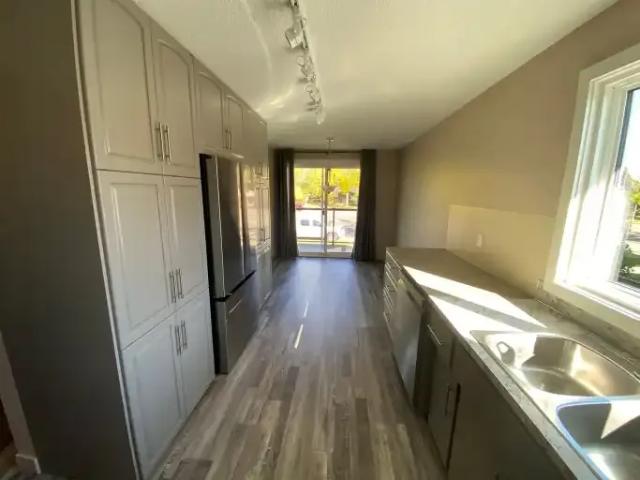 House for rent in Huntington Hills, Calgary
