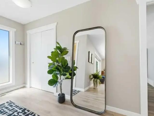 House for rent in Silver Springs, Calgary